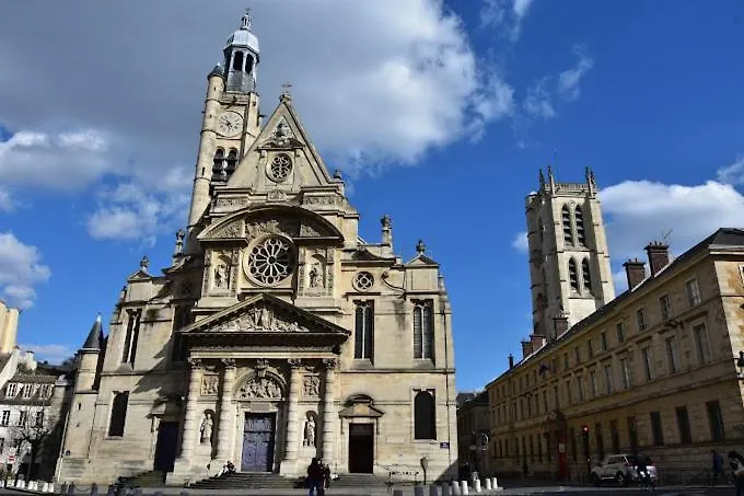 Appartement Tres Sympathique Pres Du Pantheon Et De Notre-Dame Paris