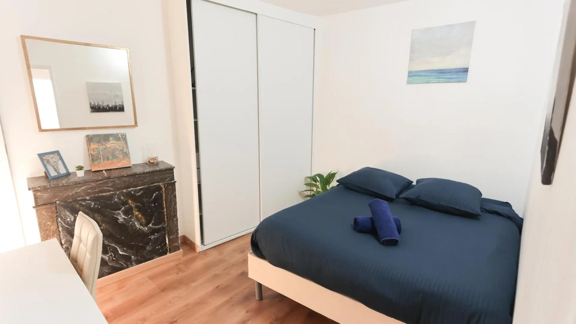 Apartment Appartement Tres Sympathique Pres Du Pantheon Et De Notre-Dame Paris France